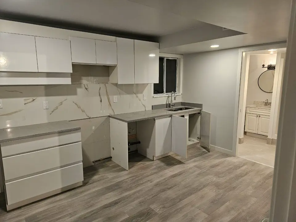 Kitchen renovation by MshRenovateUnique